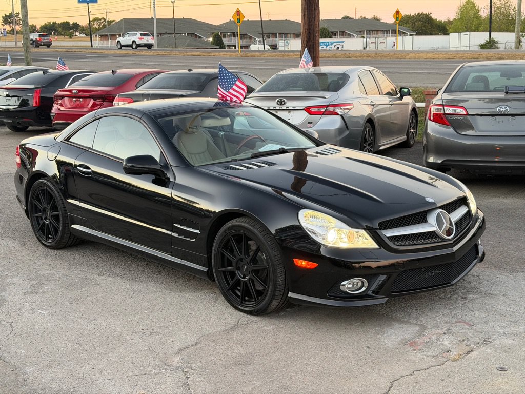 Used 2011 Mercedes-Benz SL 550 image 3