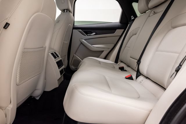 Used 2023 Jaguar F-PACE S AWD/4WD image 23
