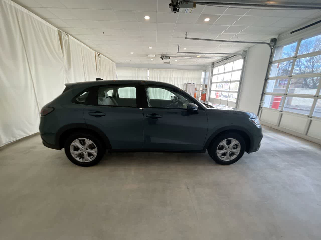 Used 2024 Honda HR-V LX image 17
