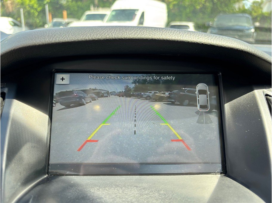 Used 2017 Ford Focus SEL FWD image 22