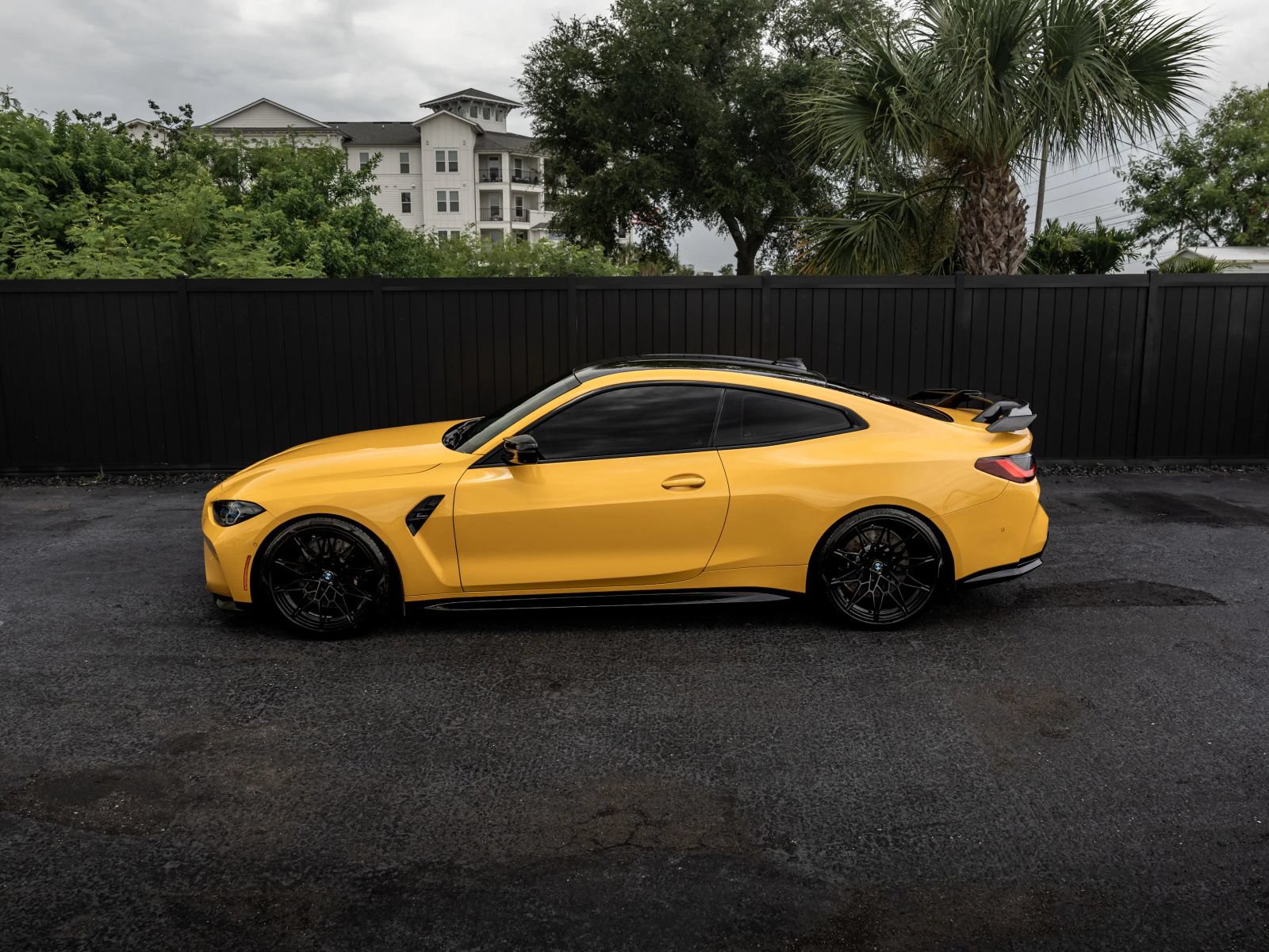 Used 2022 BMW M4 xDrive Competition w/ M Carbon Exterior Package AWD/4WD image 30