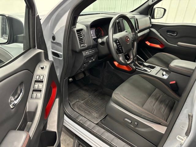 Used 2023 Nissan Frontier PRO-4X w/ Pro Convenience Package image 11