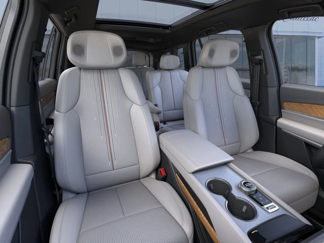 New 2026 Cadillac Vistiq Luxury w/ LPO, Floor Liner Package image 16