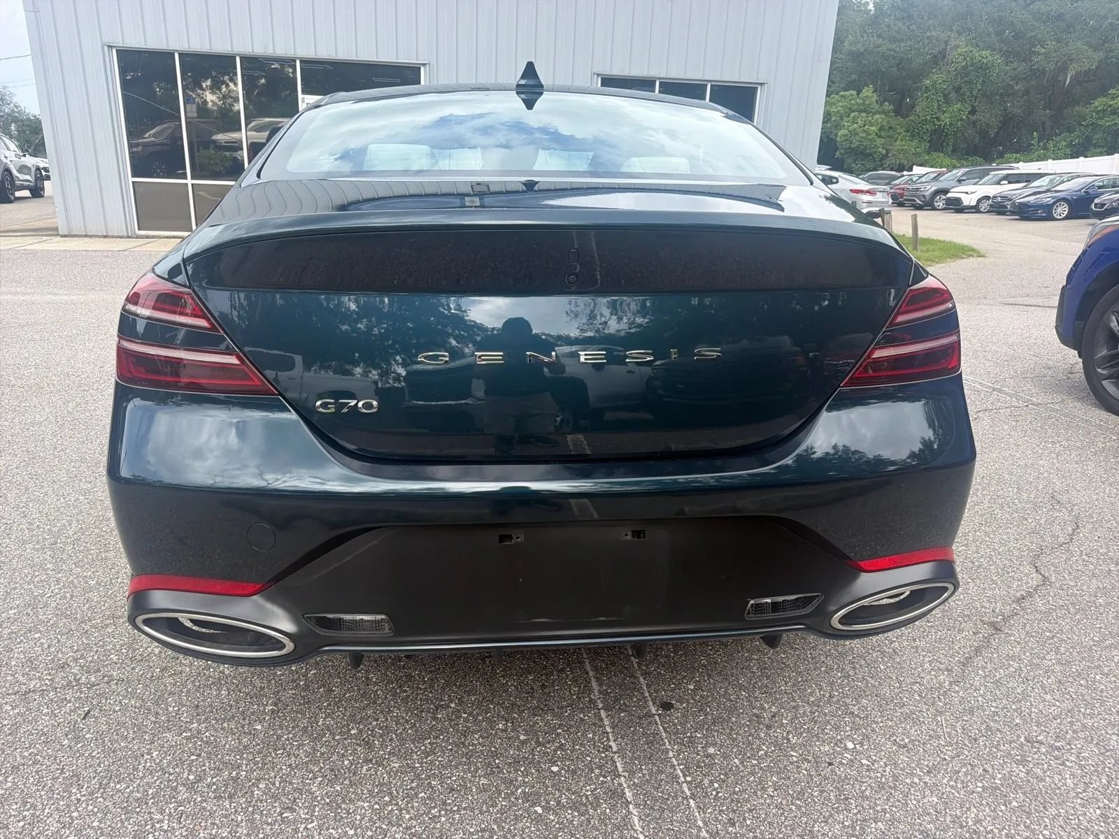 Used 2025 Genesis G70 2.5T RWD image 9