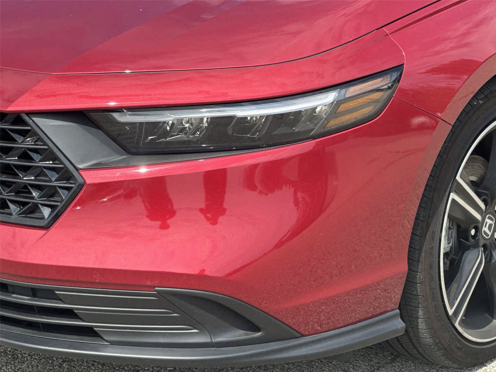 Used 2025 Honda Accord Sport image 10