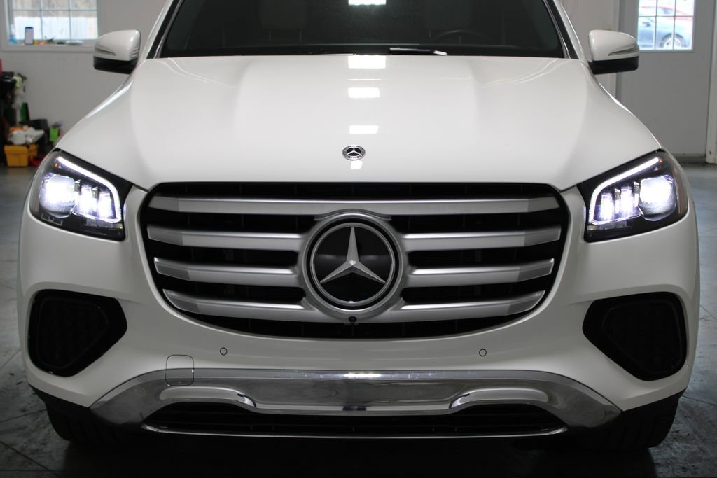 Used 2025 Mercedes-Benz GLS 450 4MATIC image 49