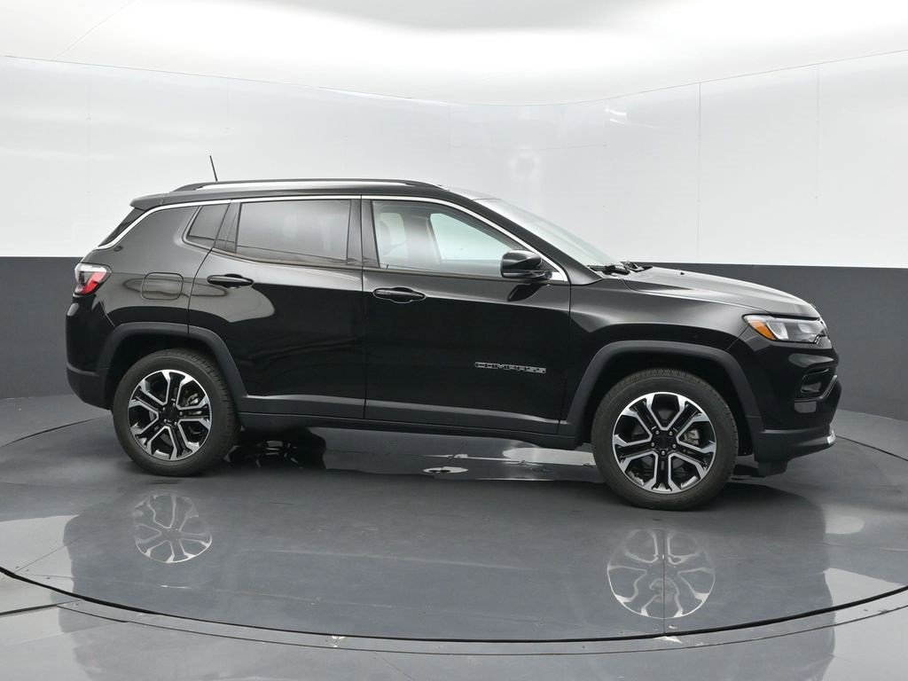 Certified 2022 Jeep Compass Limited image 8