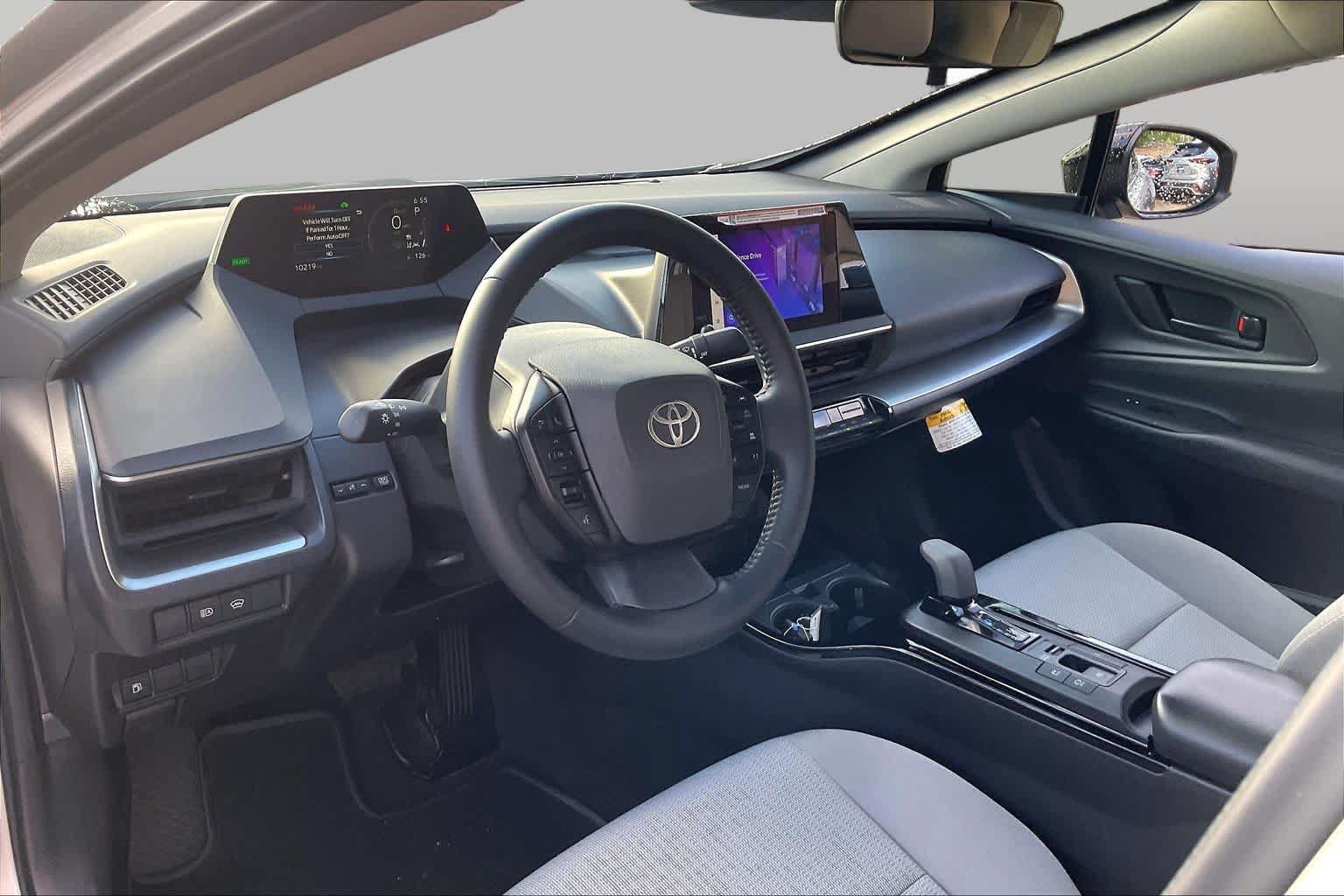Used 2026 Toyota Prius LE FWD image 14