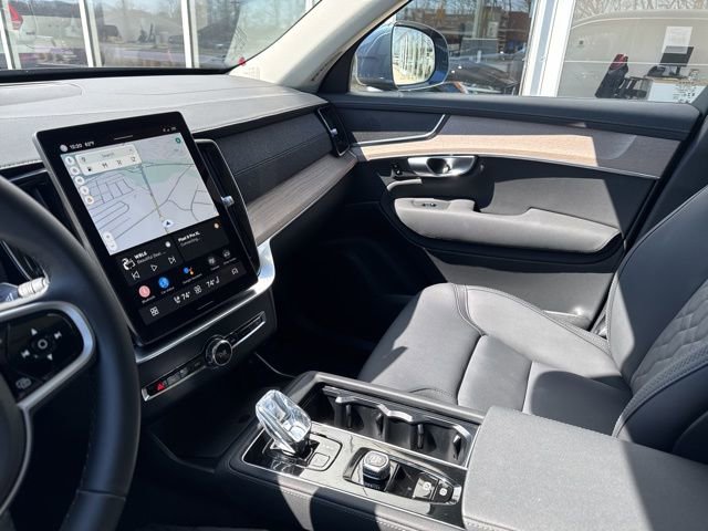 Certified 2025 Volvo XC90 B6 Plus AWD/4WD image 26