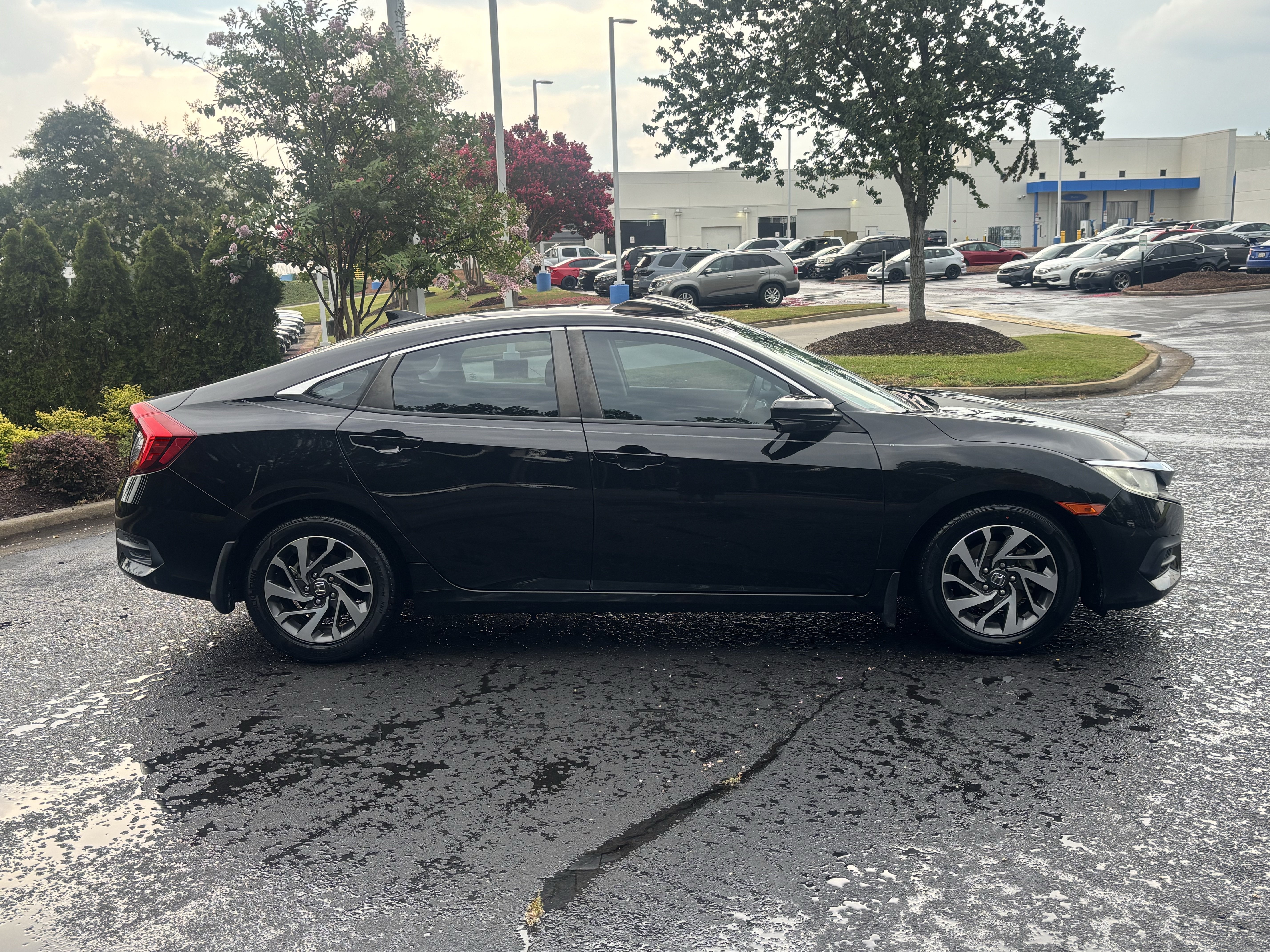 Used 2017 Honda Civic EX image 12
