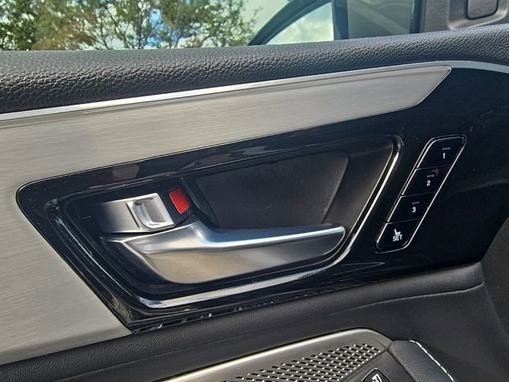 Used 2023 Acura MDX FWD w/ Technology Package image 13