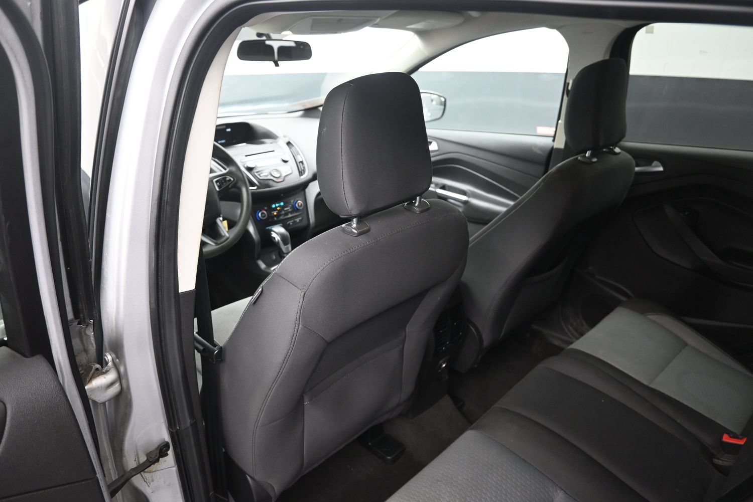 Used 2018 Ford Escape SE FWD image 18