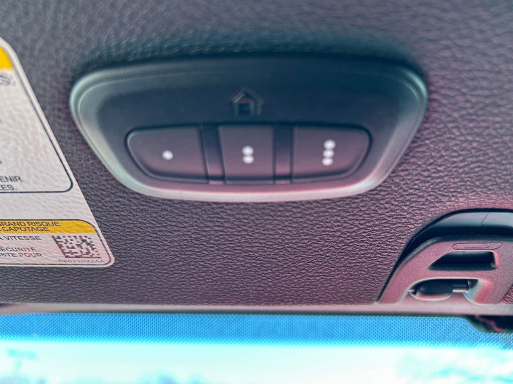 Used 2024 Jeep Wrangler Unlimited w/ Convenience Group image 36