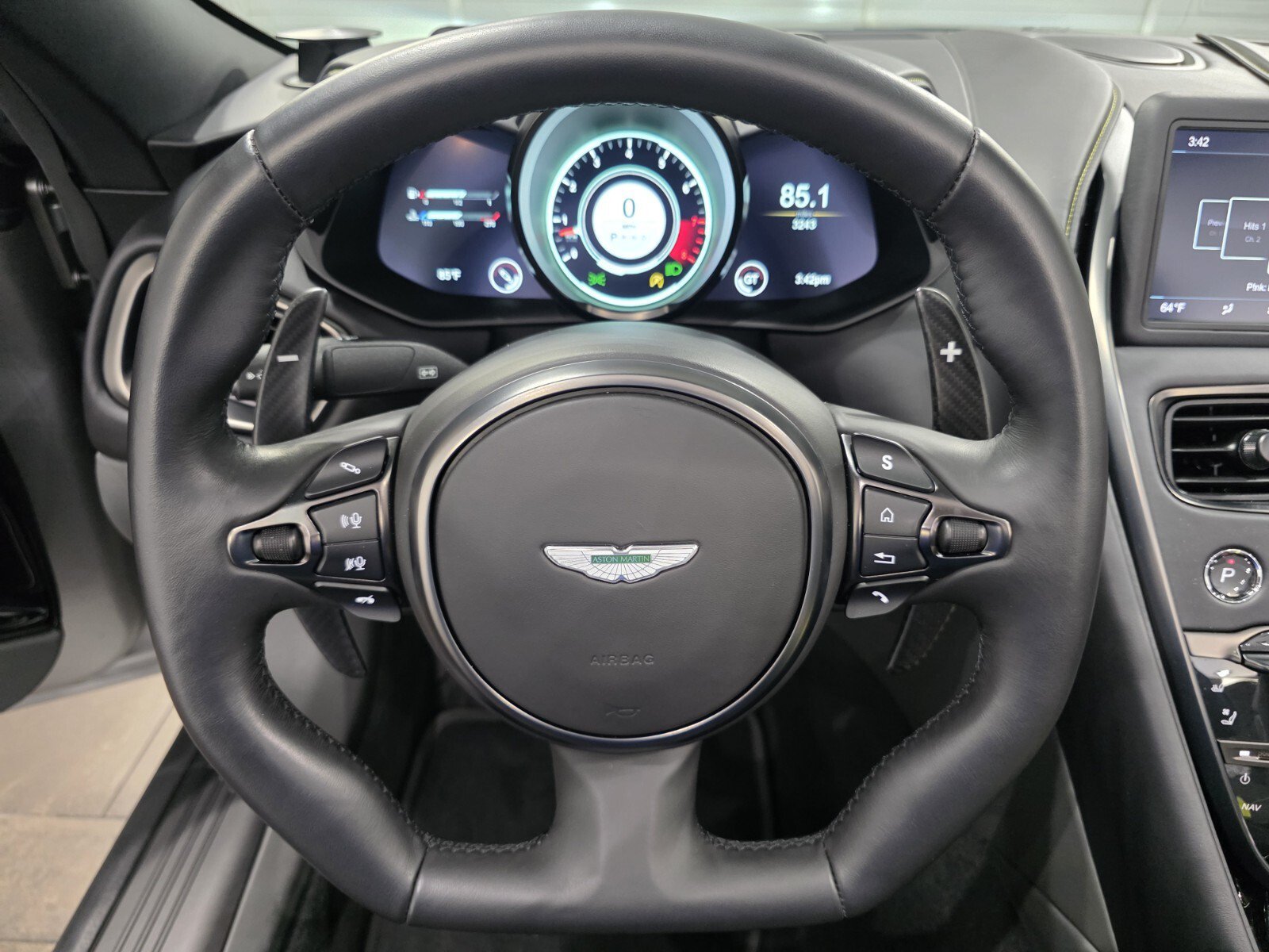 Used 2023 Aston Martin DBS Superleggera Volante RWD image 11