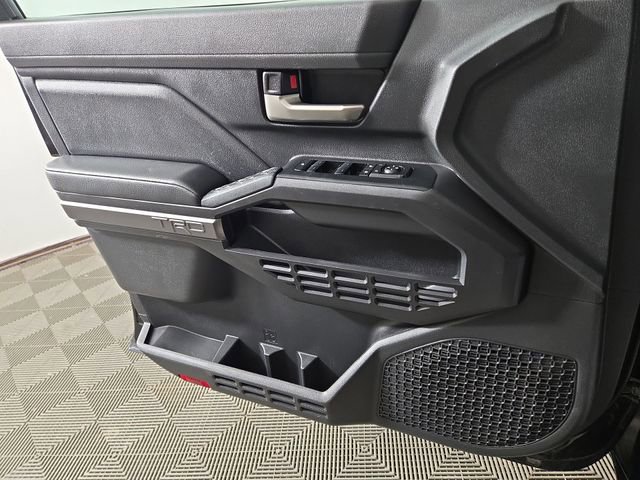 Used 2024 Toyota Tacoma TRD Off-Road image 28
