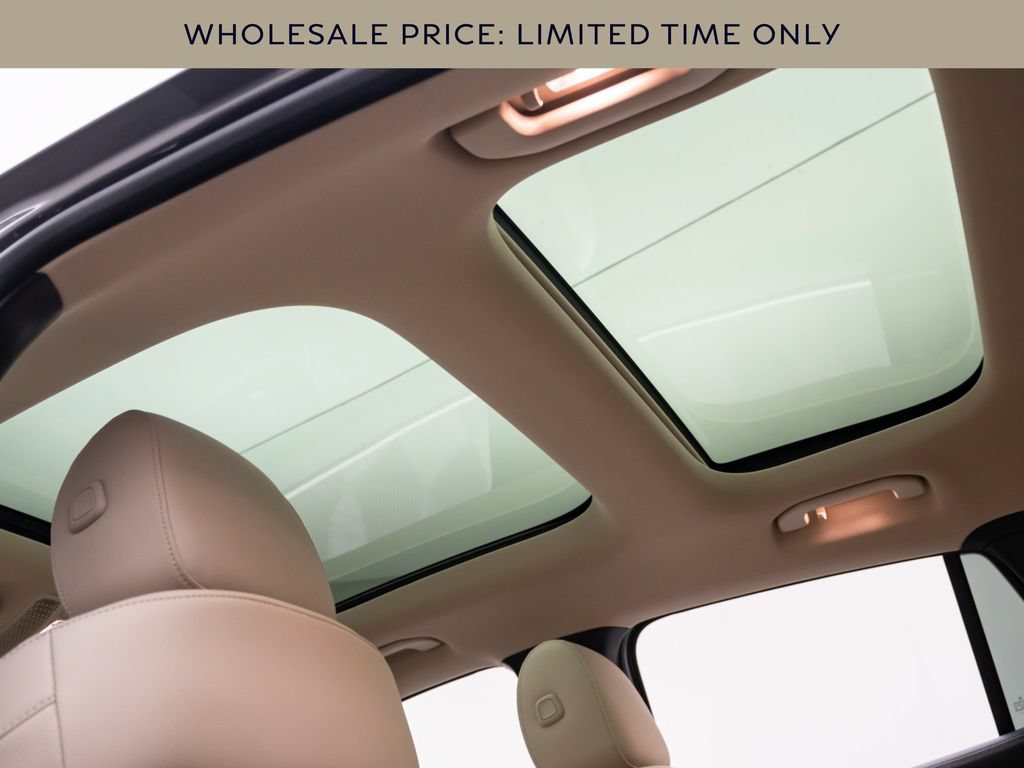 Used 2023 Mercedes-Benz GLA 250 4MATIC w/ Premium Package image 18