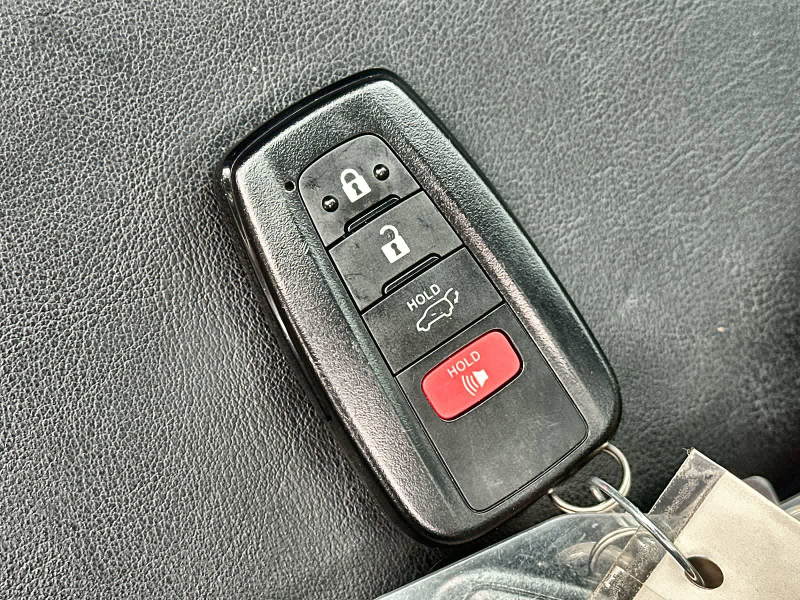 Used 2023 Toyota RAV4 XSE AWD/4WD image 26