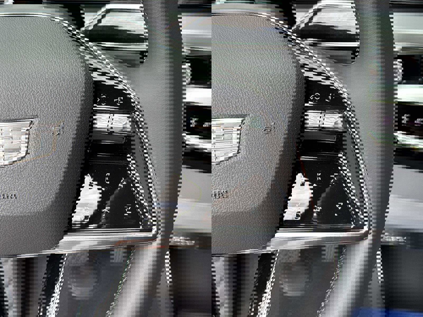 New 2026 Cadillac Lyriq Luxury image 28