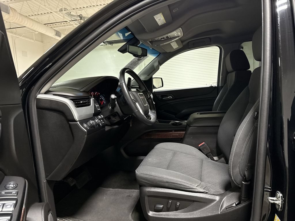 Used 2018 GMC Yukon SLE w/ HD Trailering Package AWD/4WD image 19