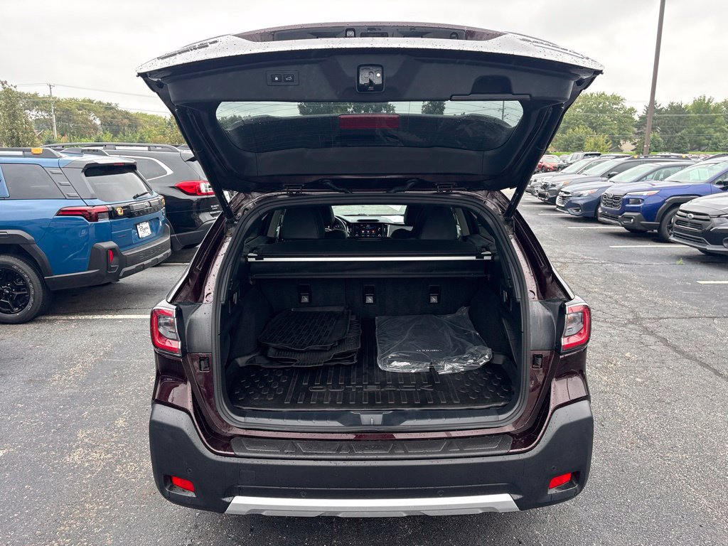 Certified 2023 Subaru Outback Touring AWD/4WD image 8
