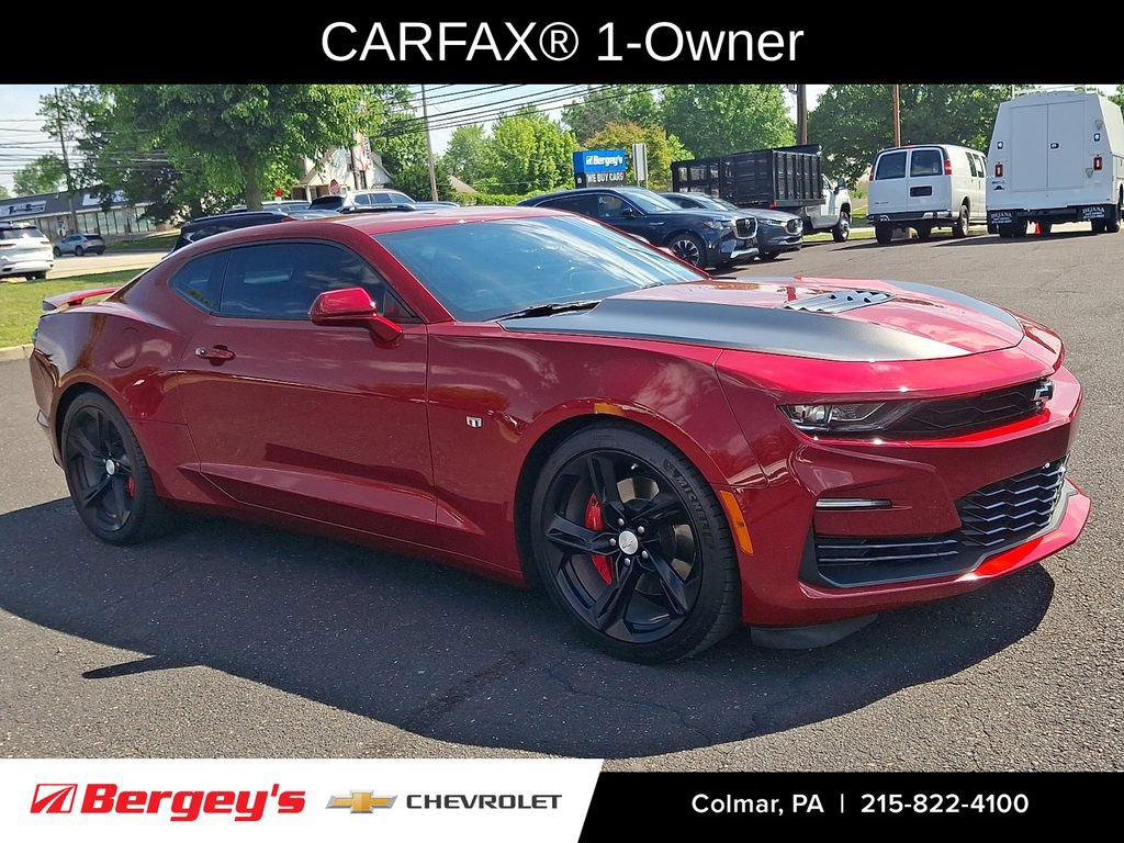 Used 2022 Chevrolet Camaro SS RWD image 3