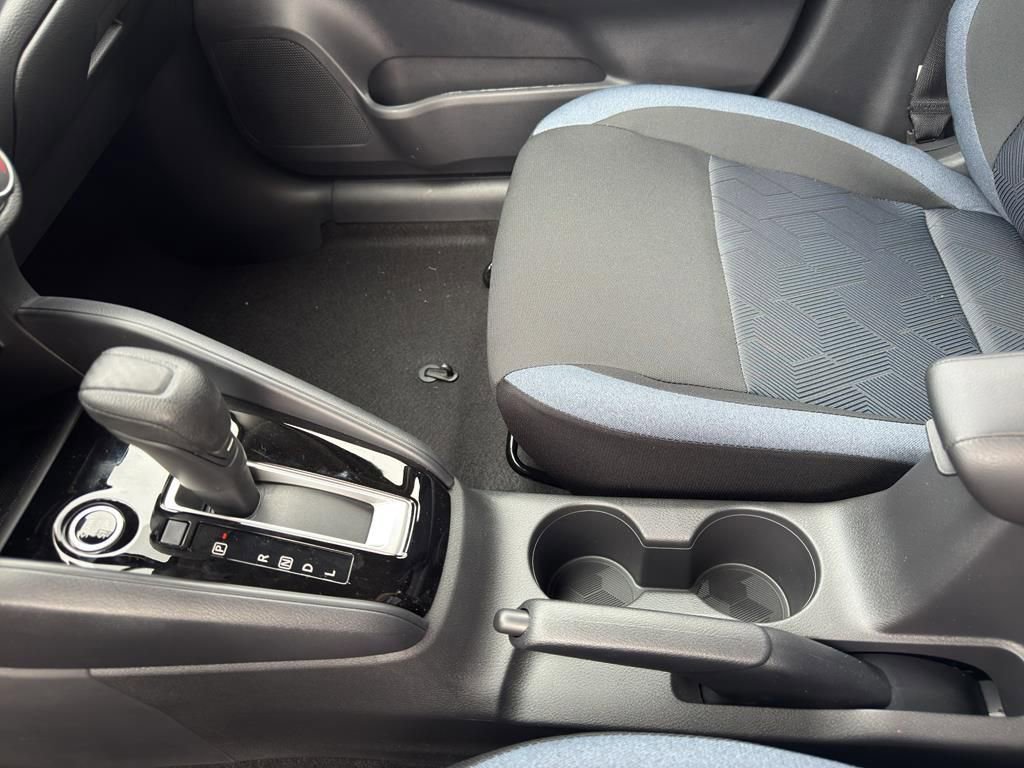 New 2025 Nissan Versa SV image 27