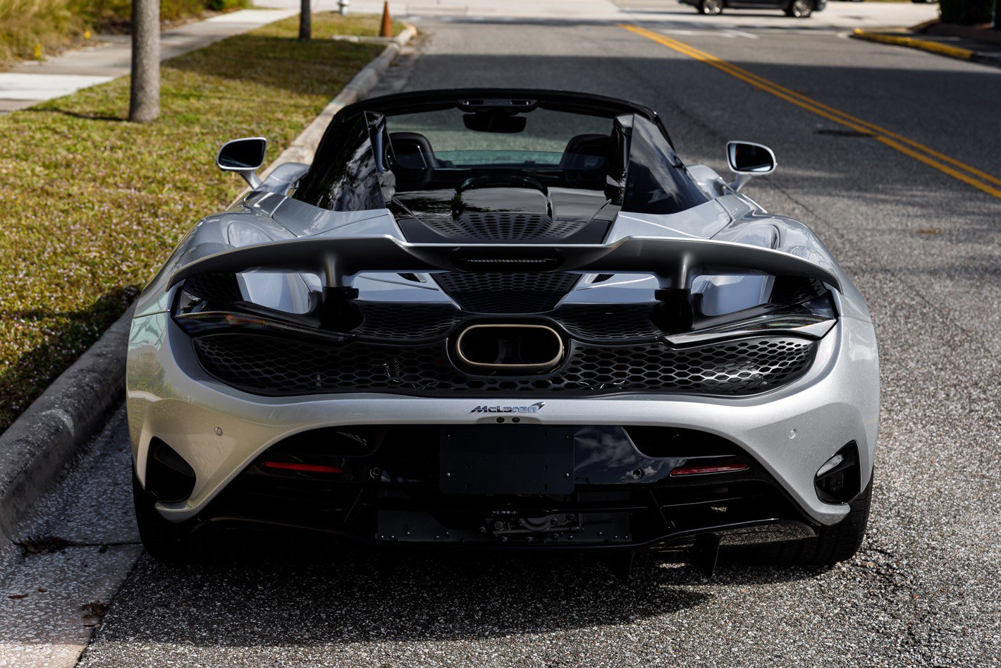 New 2026 McLaren 750S TechLux image 12