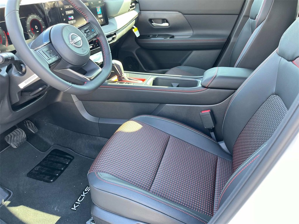 New 2025 Nissan Kicks SR image 21