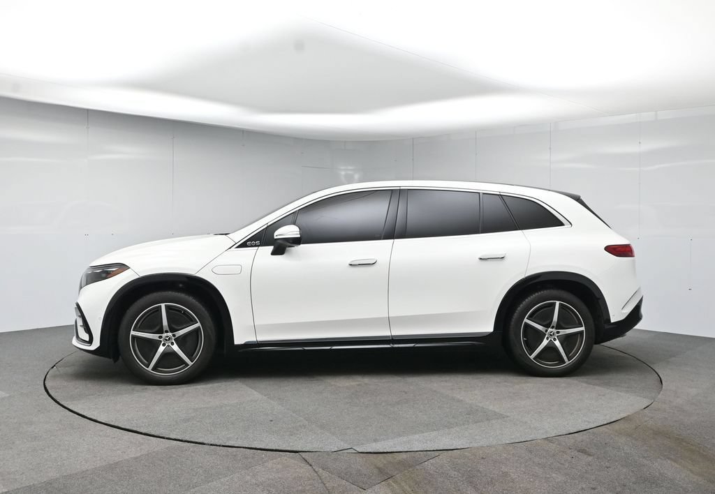 Used 2023 Mercedes-Benz EQS 580 4MATIC SUV image 2