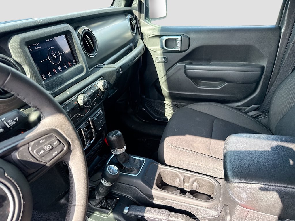 Certified 2023 Jeep Wrangler Unlimited w/ Convenience Group AWD/4WD image 25