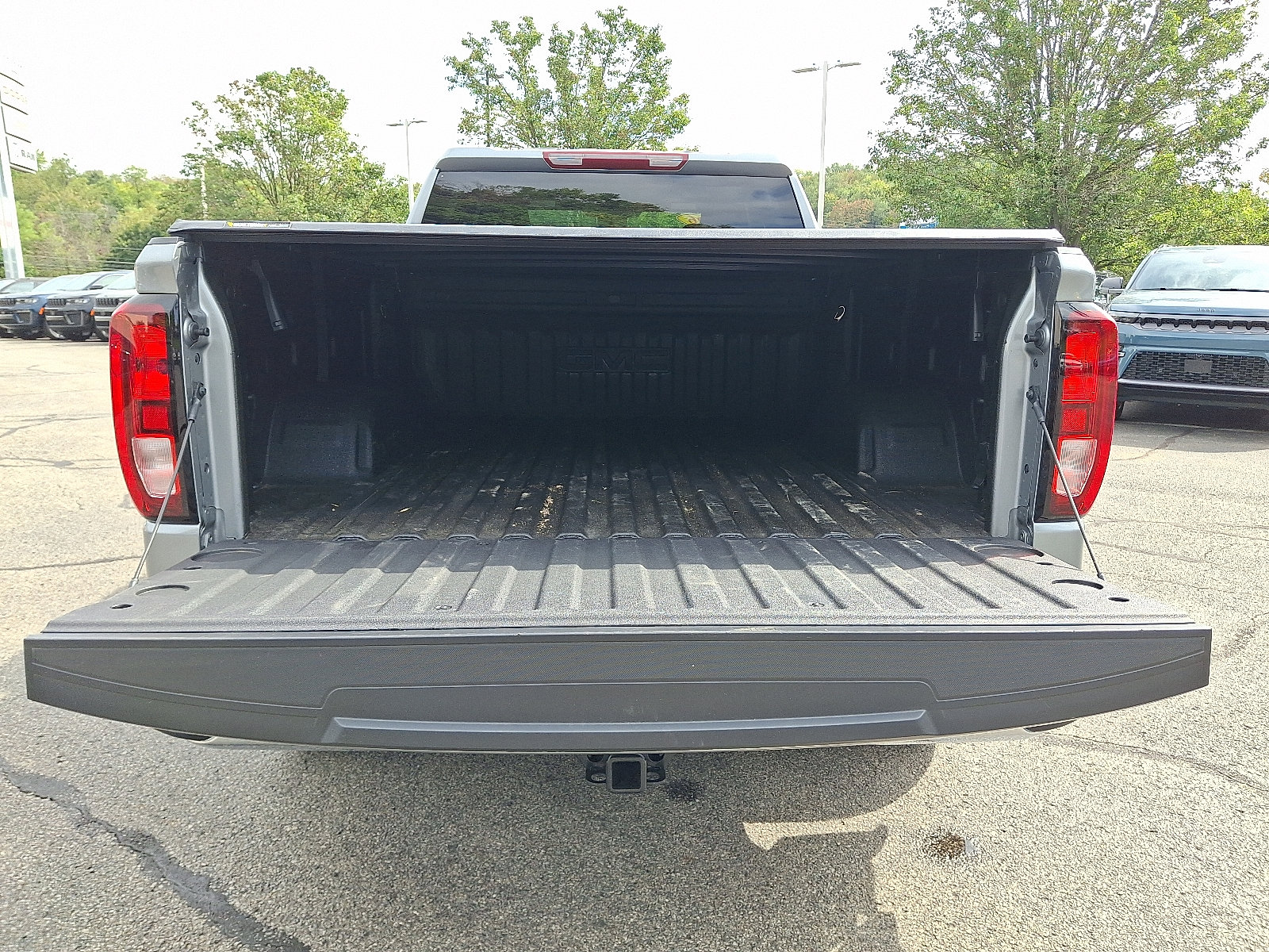 Used 2026 GMC Sierra 1500 SLE AWD/4WD image 28