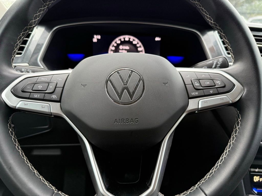 Used 2023 Volkswagen Tiguan SE image 18