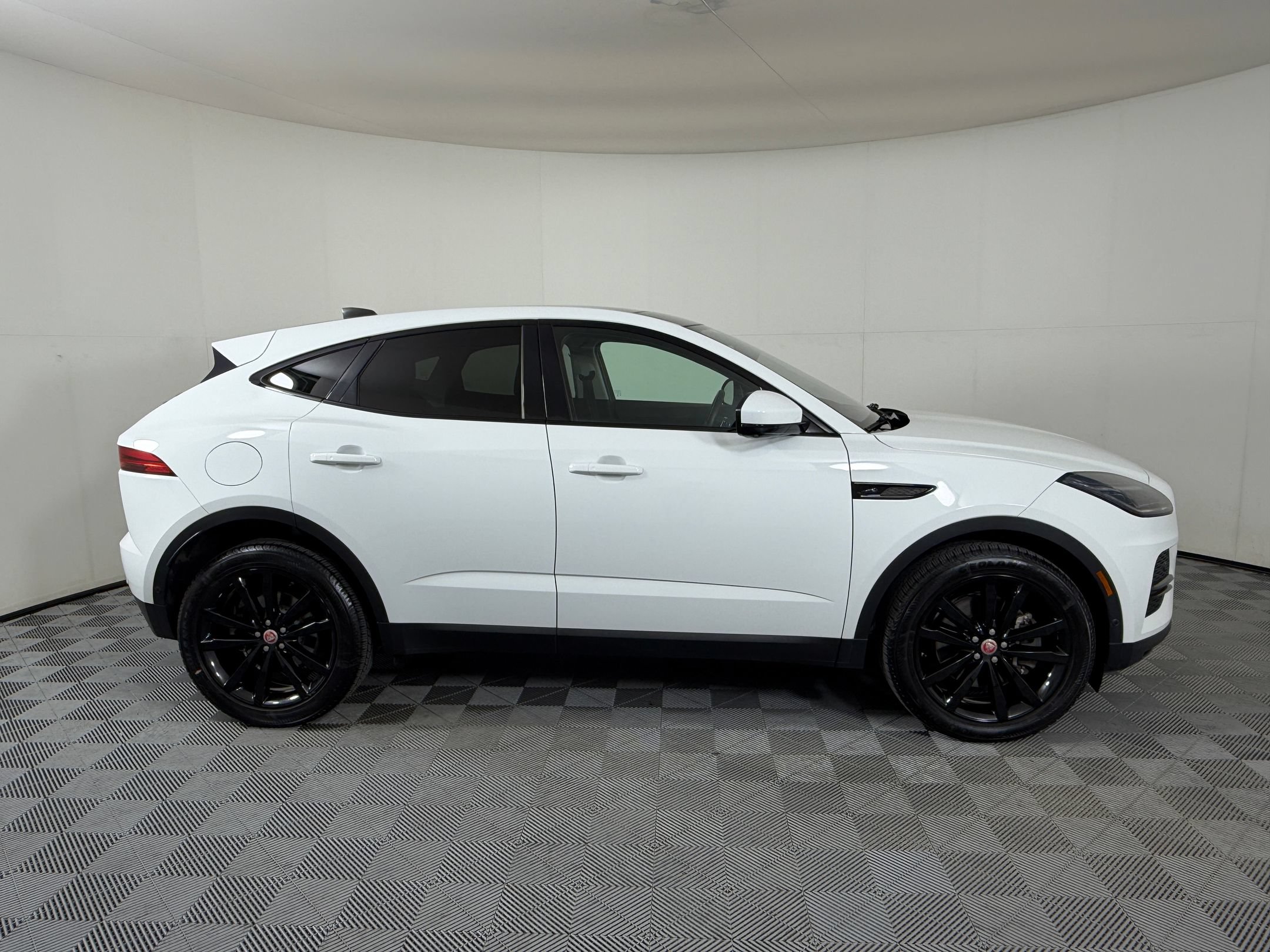 Used 2021 Jaguar E-PACE SE AWD/4WD image 9