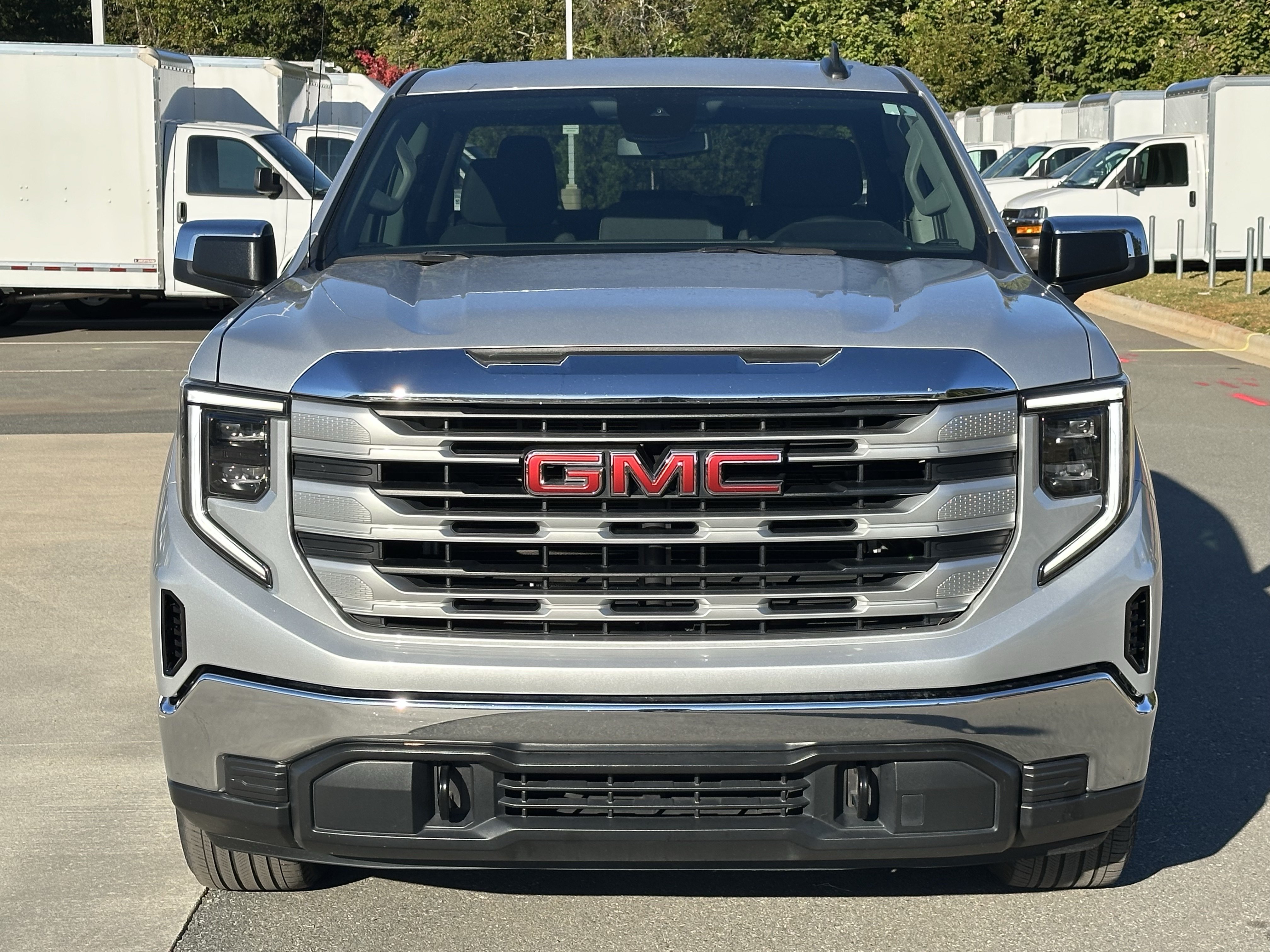 Used 2022 GMC Sierra 1500 SLE AWD/4WD image 10
