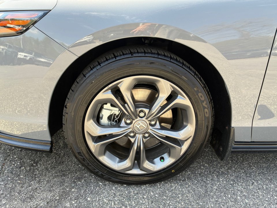 Used 2023 Honda Accord EX-L image 31