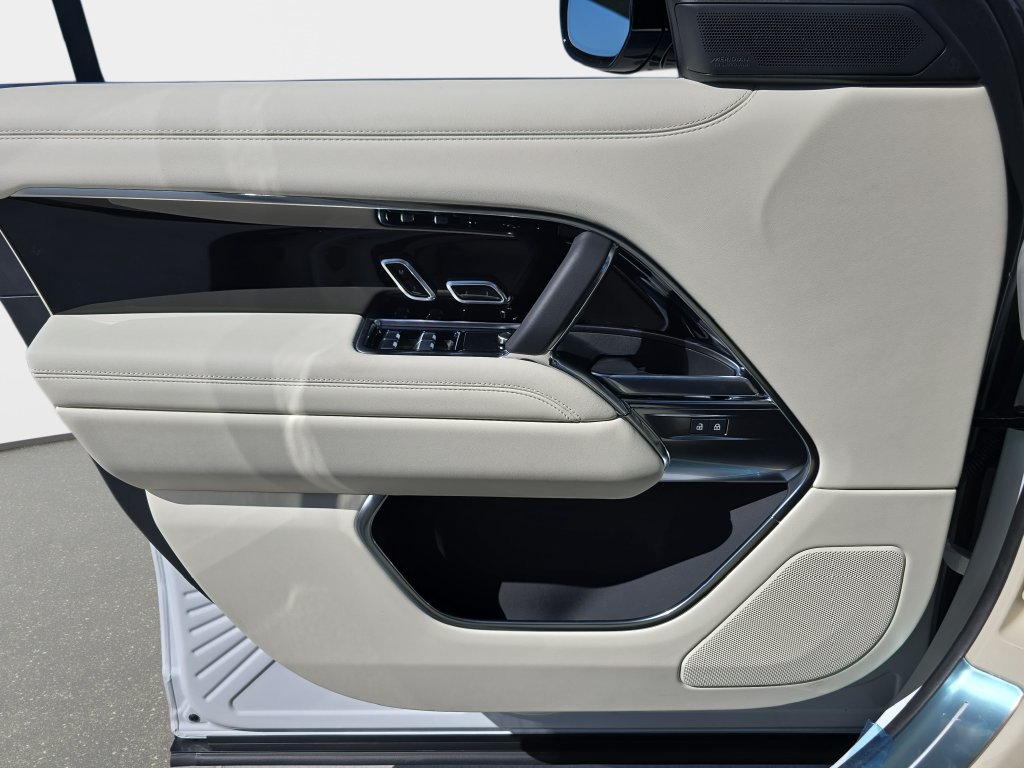 New 2027 Land Rover Range Rover SE AWD/4WD image 28