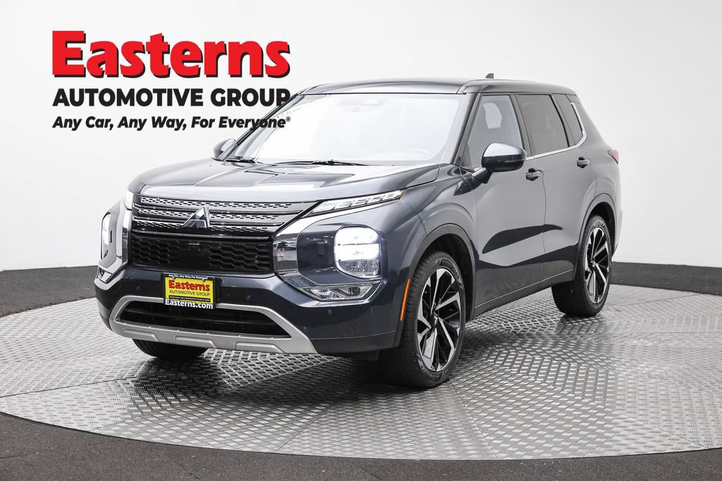 Used 2024 Mitsubishi Outlander SE AWD/4WD video 1