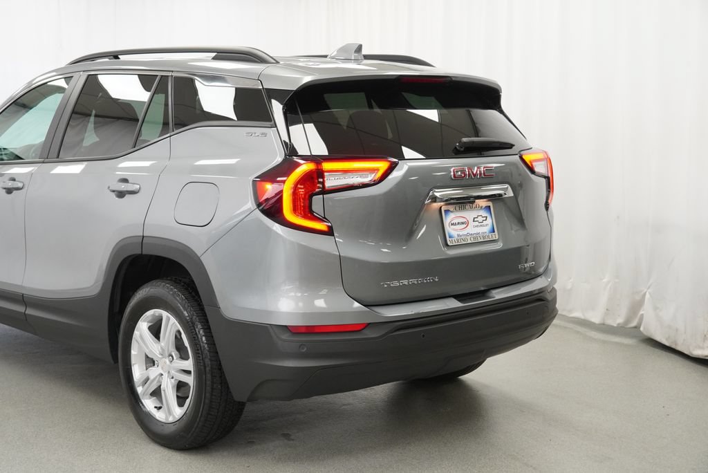 Used 2024 GMC Terrain SLE w/ Driver Convenience Package AWD/4WD image 38