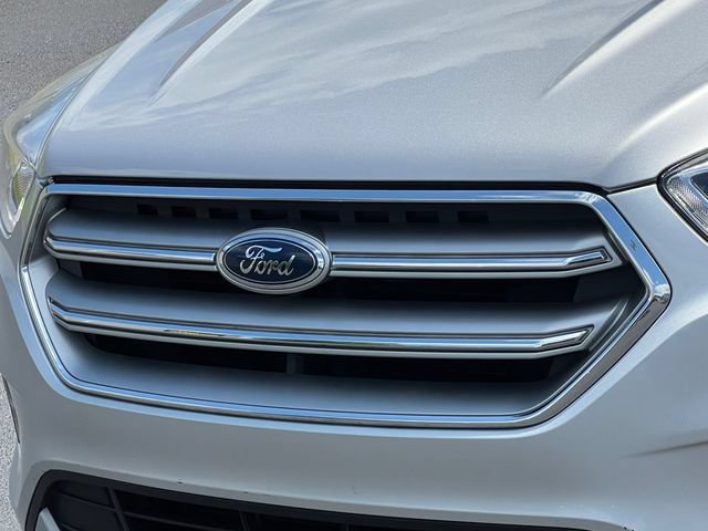 Used 2017 Ford Escape SE w/ SE Leather Comfort Package FWD image 35