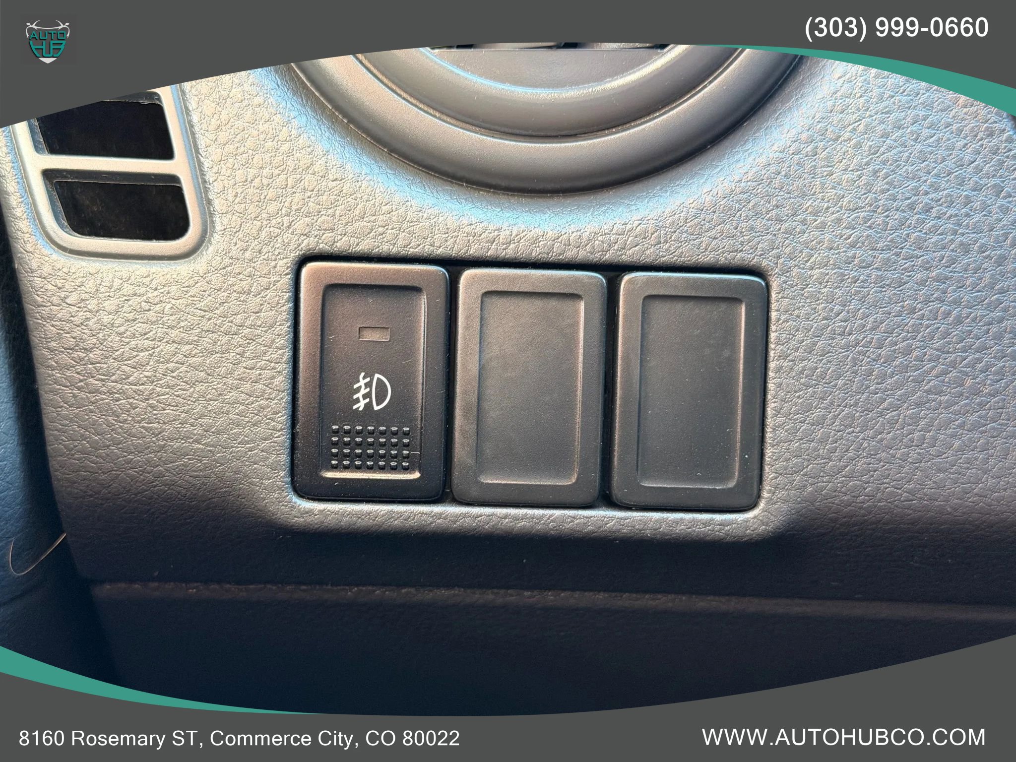 Used 2013 Suzuki SX4 Technology Value Hatchback 4D image 17