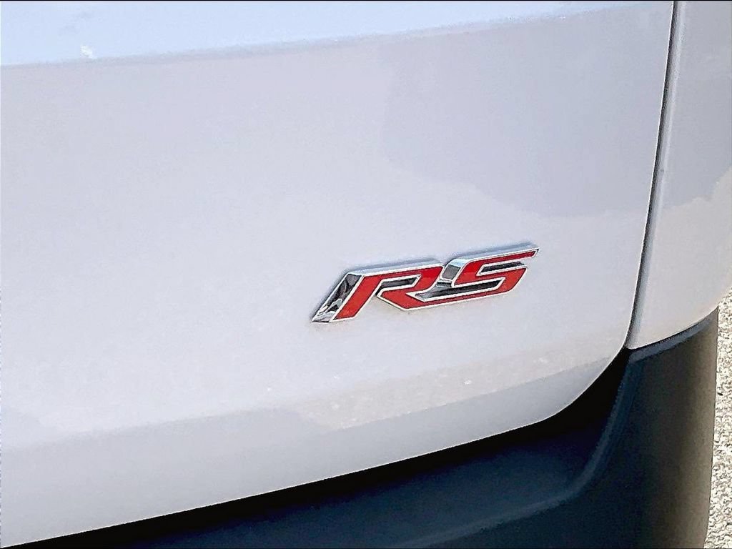 Used 2023 Chevrolet Traverse RS w/ LPO, Floor Liner Package AWD/4WD image 30