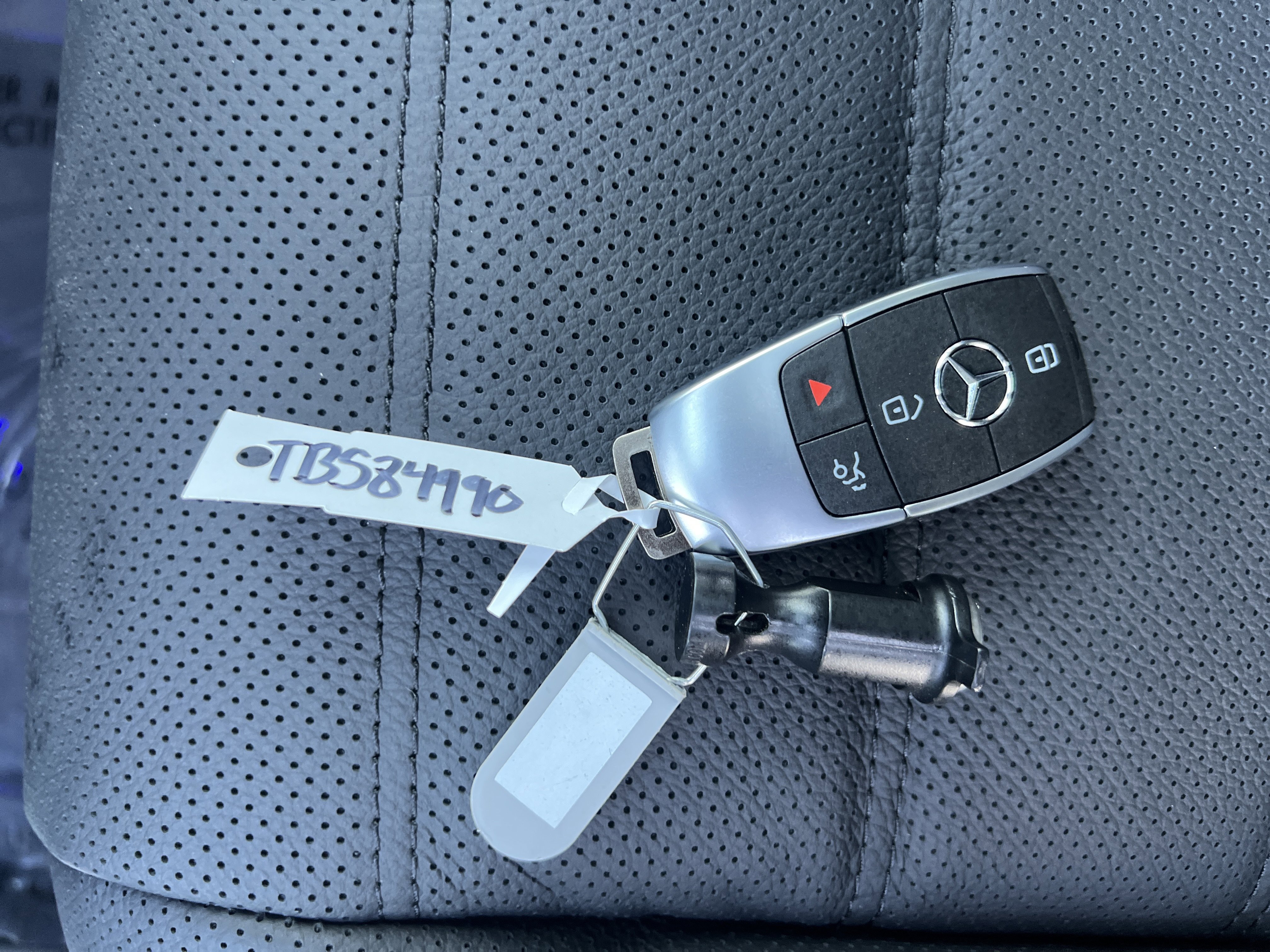 New 2026 Mercedes-Benz GLE 450 4MATIC image 30
