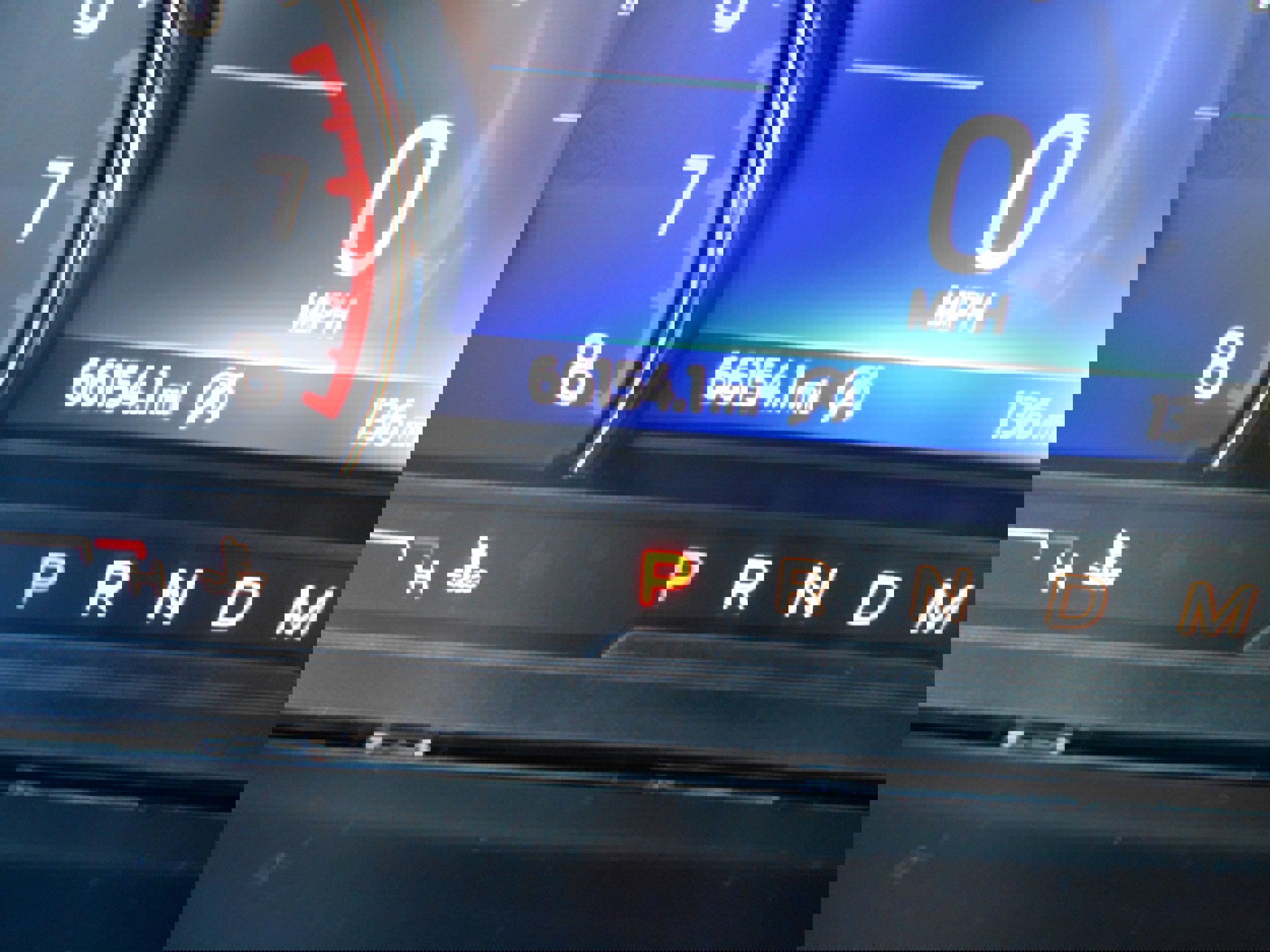 Used 2020 Ford Explorer XLT w/ Equipment Group 202A image 15