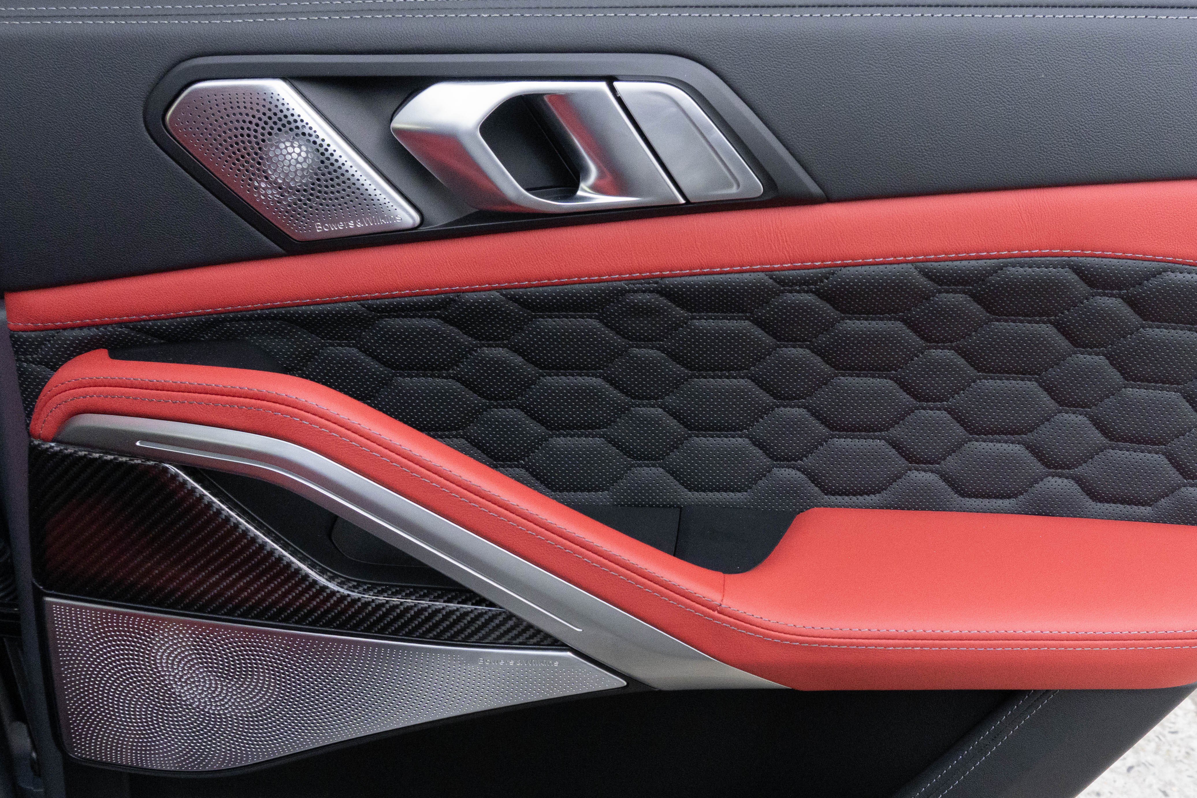 Used 2026 BMW X6 M Competition w/ Executive Package image 36