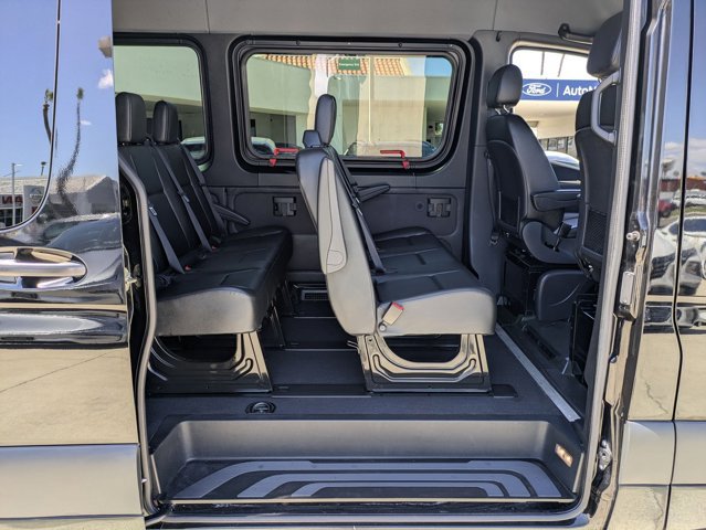 Used 2019 Mercedes-Benz Sprinter 2500 image 18