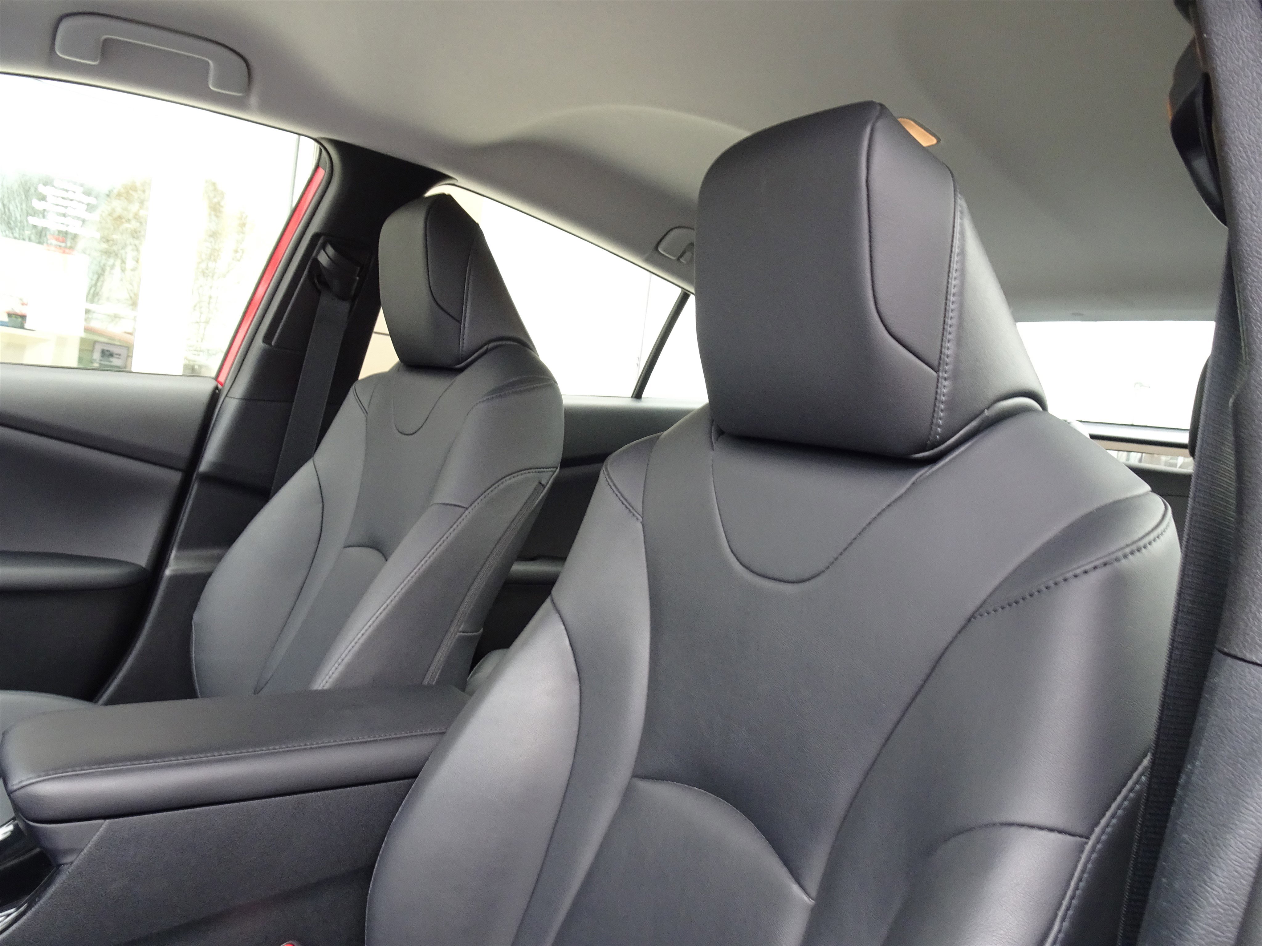 Used 2020 Toyota Prius AWD image 10