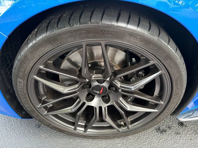 Used 2024 Chevrolet Corvette Z06 RWD image 11