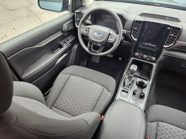 New 2025 Ford Ranger XLT w/ Black Appearance Package image 9