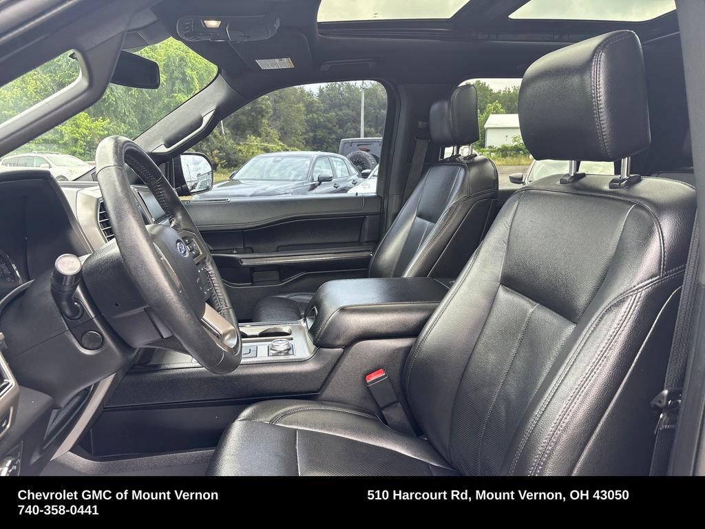 Used 2020 Ford Expedition XLT w/ Equipment Group 202A AWD/4WD image 12