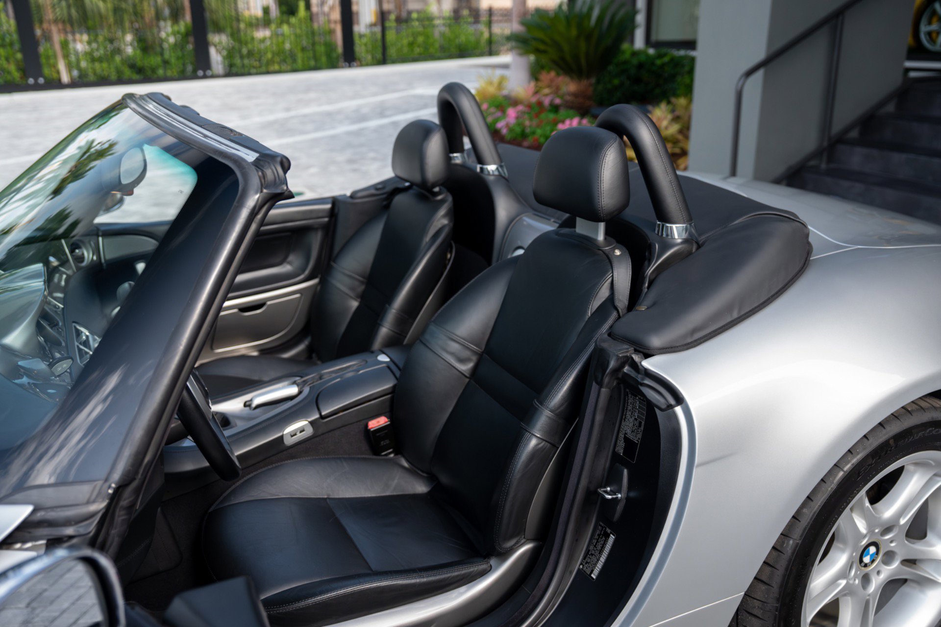 Used 2002 BMW Z8 RWD image 17